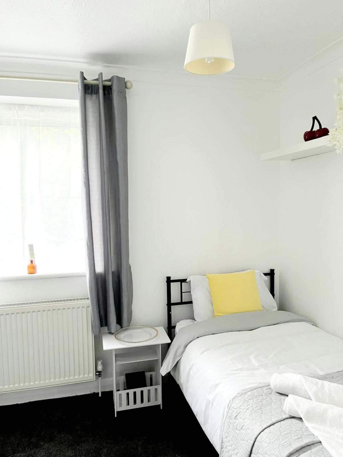 Cosy Room Stay 5 Sutton  Luaran gambar